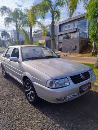 VOLKSWAGEN SANTANA 1.8 MI COMFORTLINE 8V GASOLINA 4P MANUAL